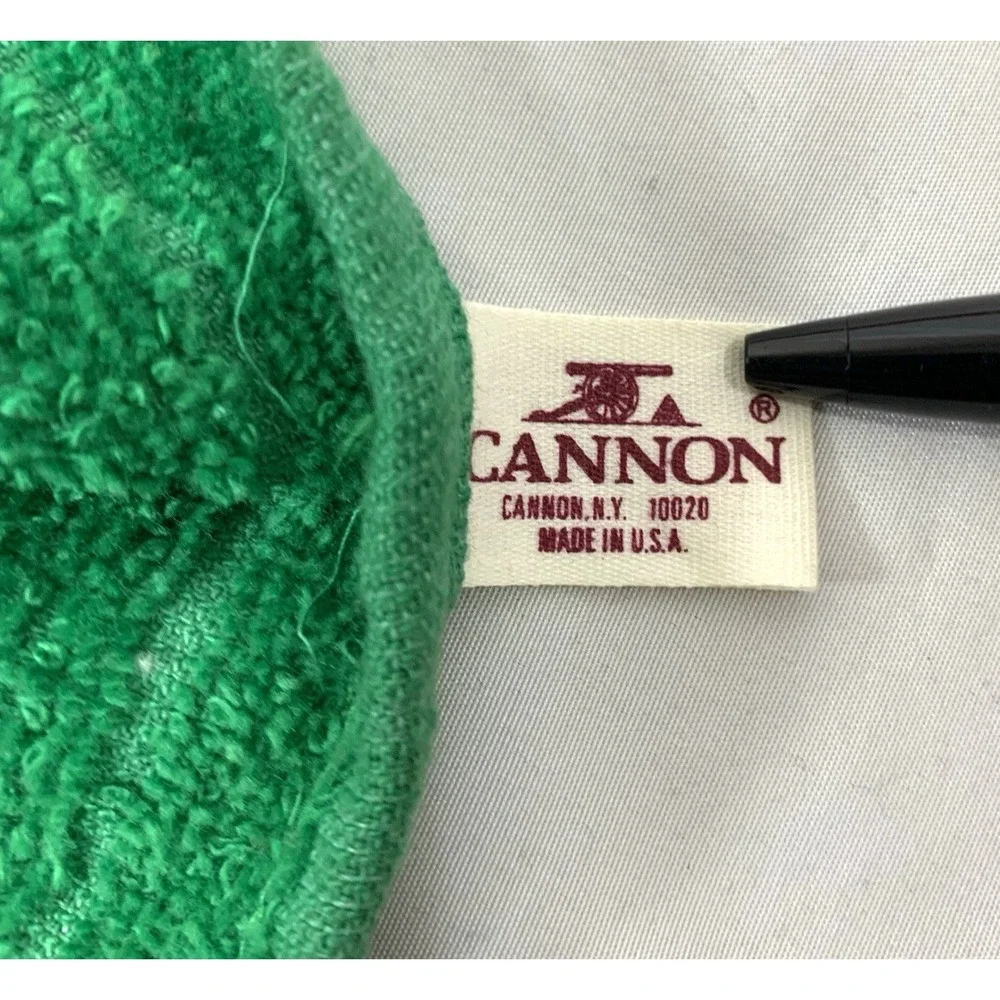 Cannon Christmas Handtowels Vintage Holiday USA made Red Green Set of 3-1 is NEW